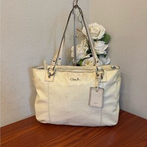 Coach Patent Leather Shoulder Tote in Cream